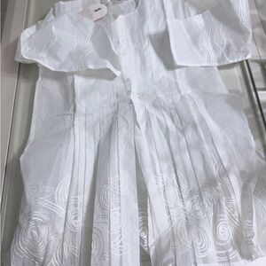 Elegant White Pleated Dress